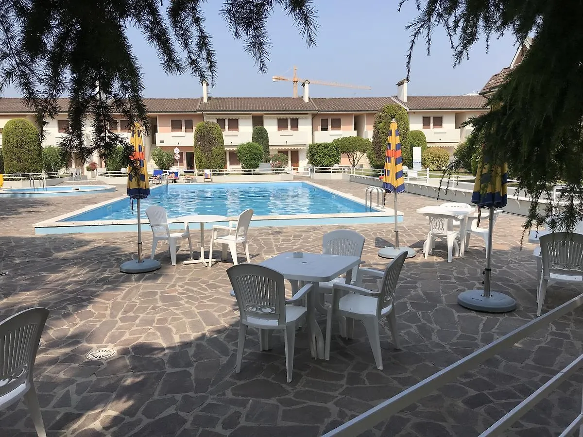 Appartamenti Equilio Lido di Jesolo 0*,  Włochy